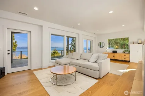 12168 Sunrise Drive NE Bainbridge Island WA 98110