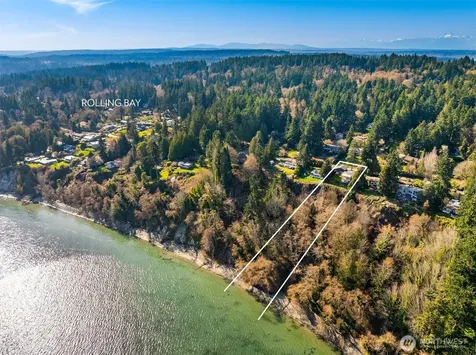 12168 Sunrise Drive NE Bainbridge Island WA 98110