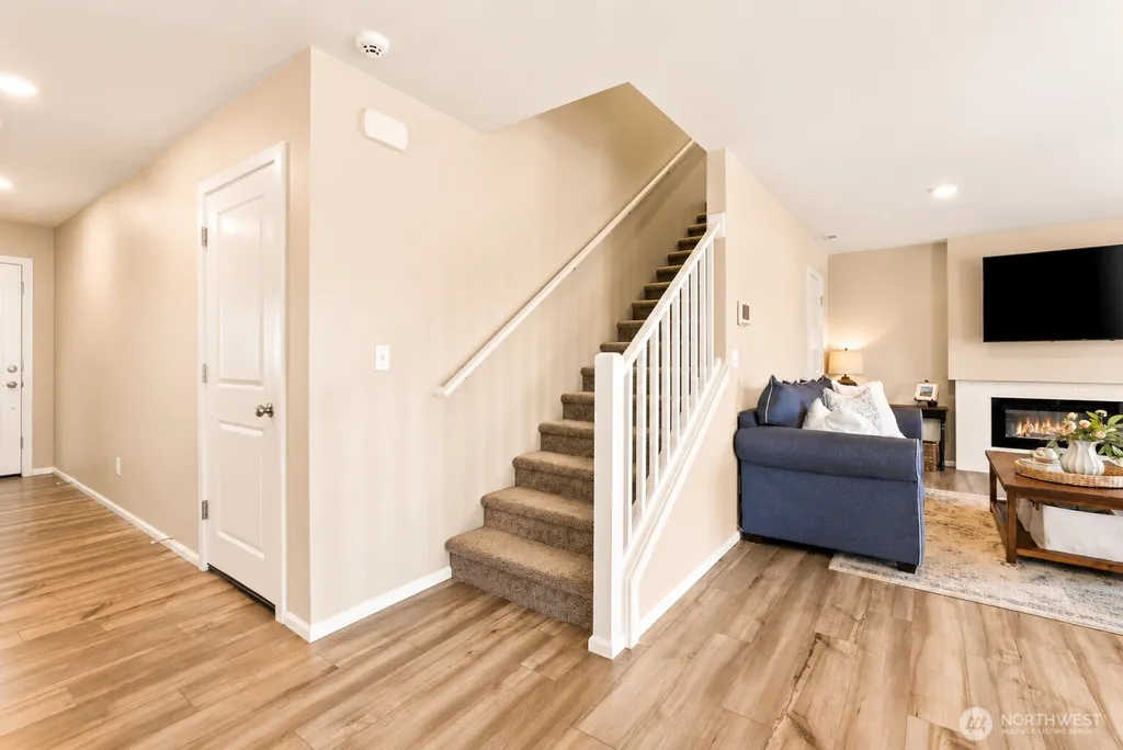 15115 Iverson Loop SE Yelm WA 98597