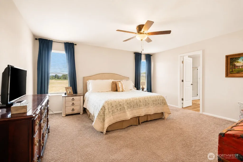 15115 Iverson Loop SE Yelm WA 98597