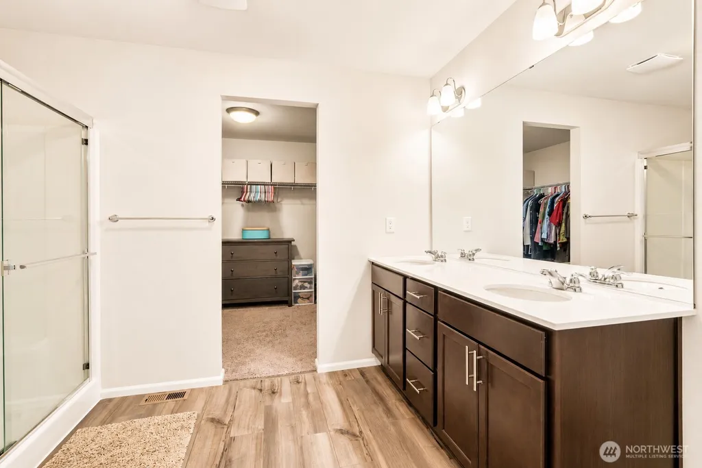 15115 Iverson Loop SE Yelm WA 98597