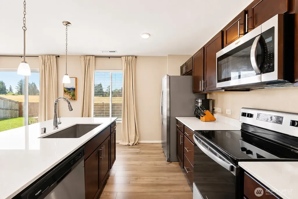 15115 Iverson Loop SE Yelm WA 98597