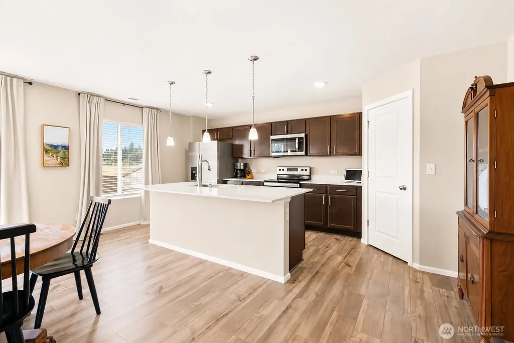 15115 Iverson Loop SE Yelm WA 98597