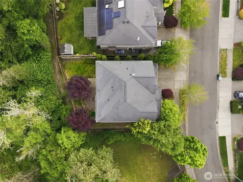1915 10th Street Pl SW Puyallup WA 98371