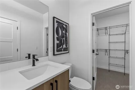 6546 Latona Avenue NE Seattle WA 98115
