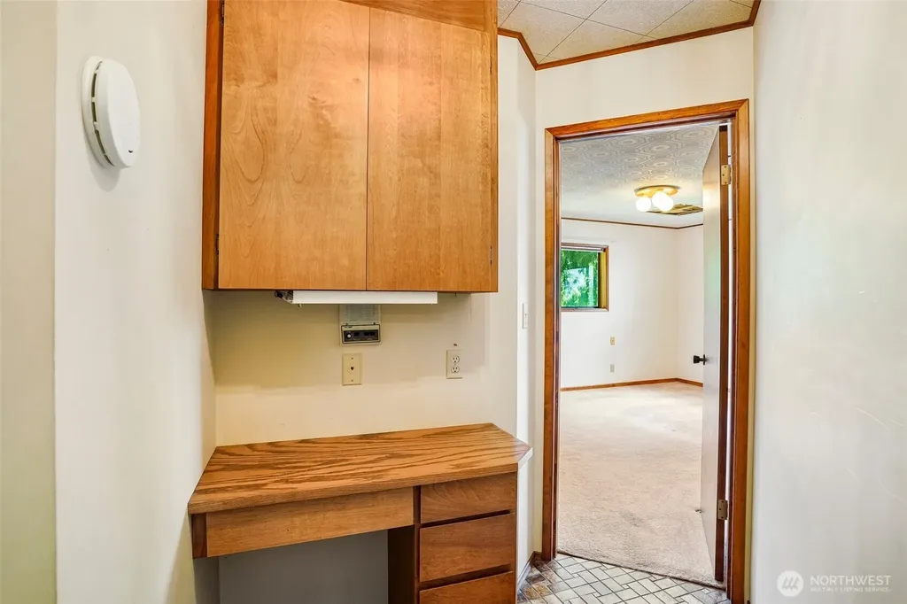 21417 Snag Island Drive E Lake Tapps WA 98391