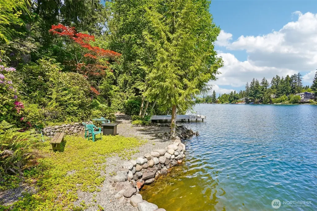 21417 Snag Island Drive E Lake Tapps WA 98391