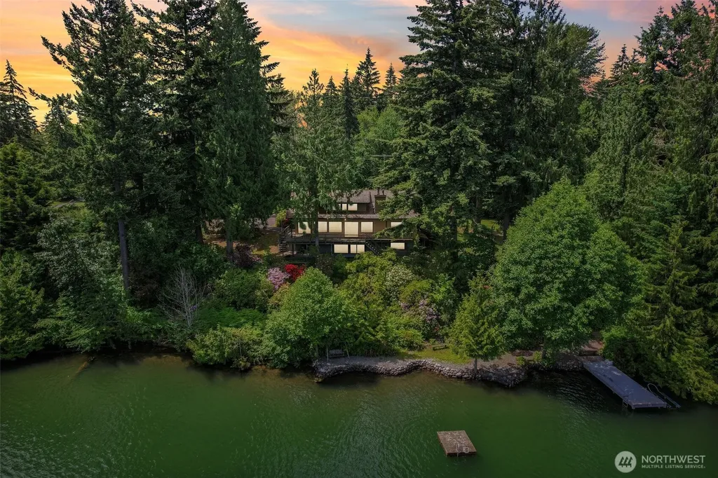 21417 Snag Island Drive E Lake Tapps WA 98391