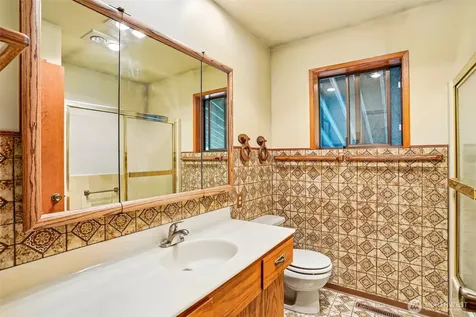 21417 Snag Island Drive E Lake Tapps WA 98391