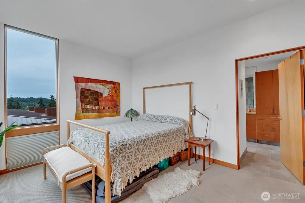 465 Ambrose Lane NW Bainbridge Island WA 98110
