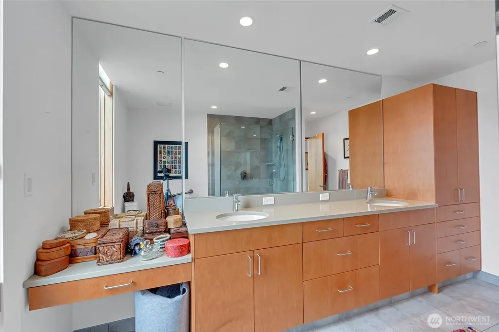 465 Ambrose Lane NW Bainbridge Island WA 98110