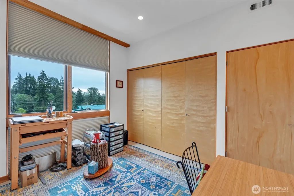 465 Ambrose Lane NW Bainbridge Island WA 98110