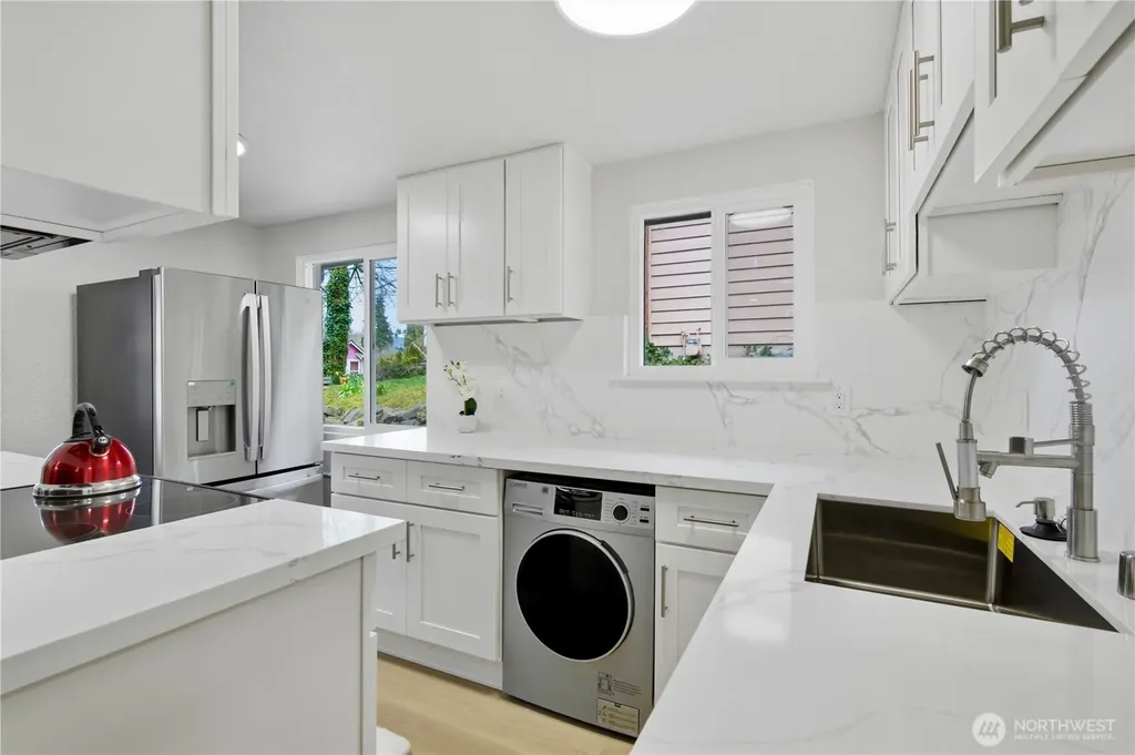 5720 37th Avenue S Seattle WA 98118