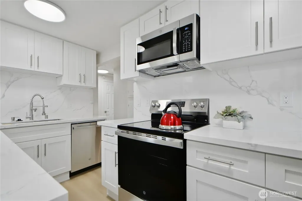 5720 37th Avenue S Seattle WA 98118