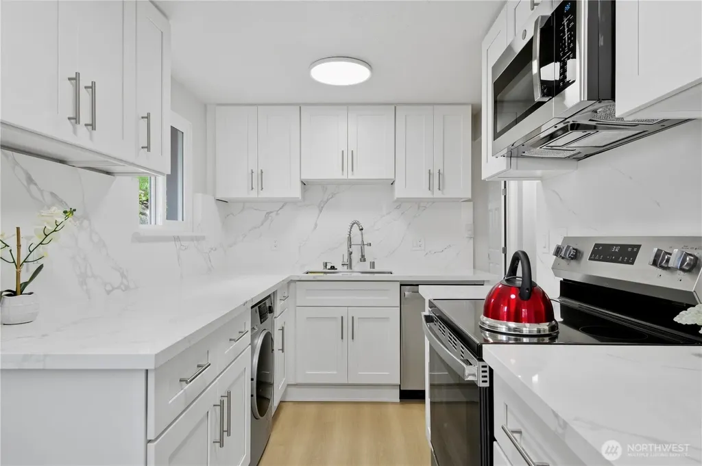 5720 37th Avenue S Seattle WA 98118