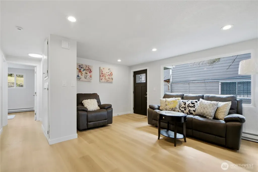 5720 37th Avenue S Seattle WA 98118