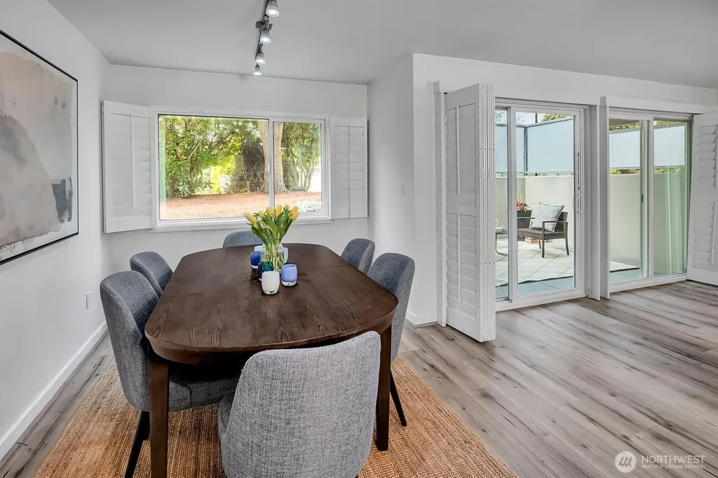 2501 Canterbury Lane E Seattle WA 98112