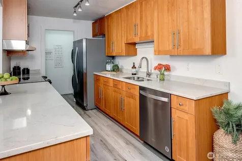 2501 Canterbury Lane E Seattle WA 98112