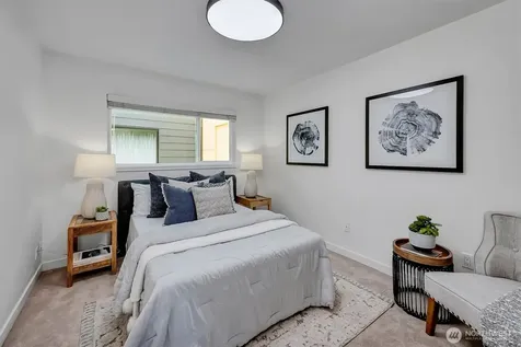 2501 Canterbury Lane E Seattle WA 98112