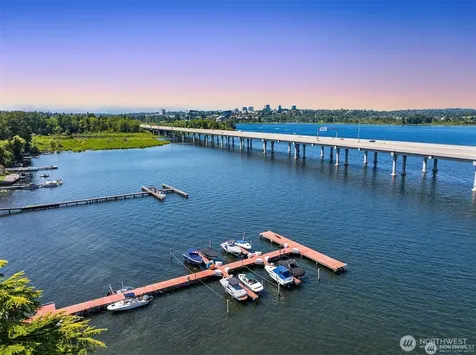2501 Canterbury Lane E Seattle WA 98112