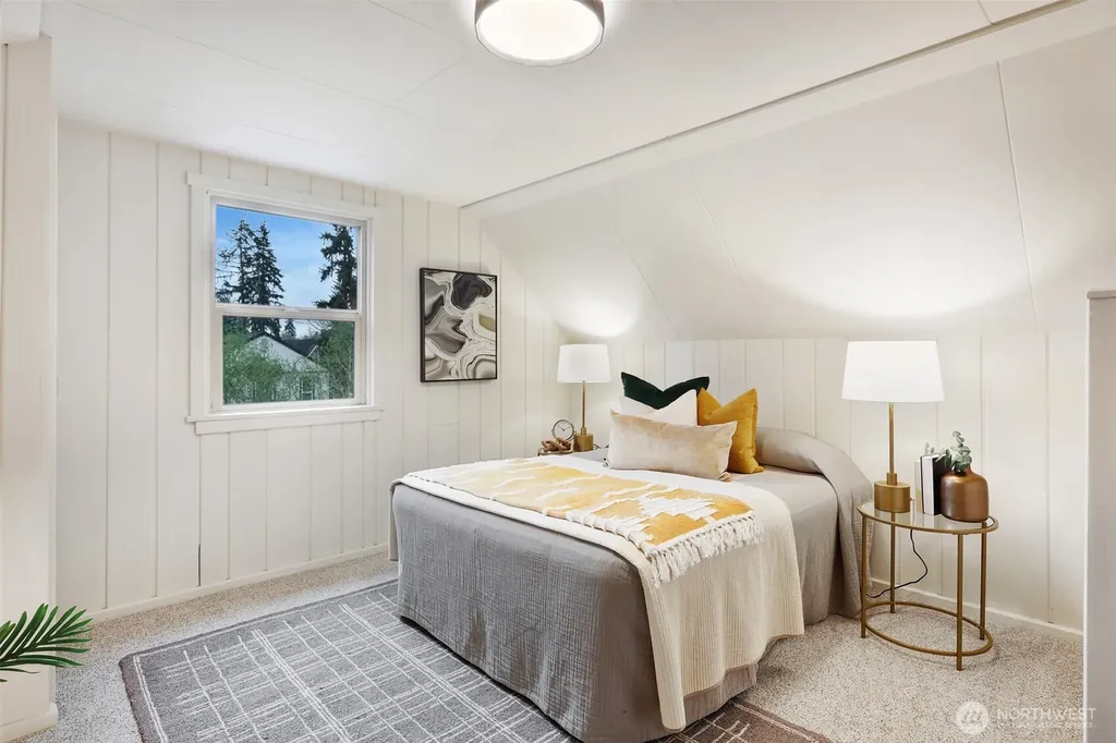 6203 39th Avenue NE Seattle WA 98115