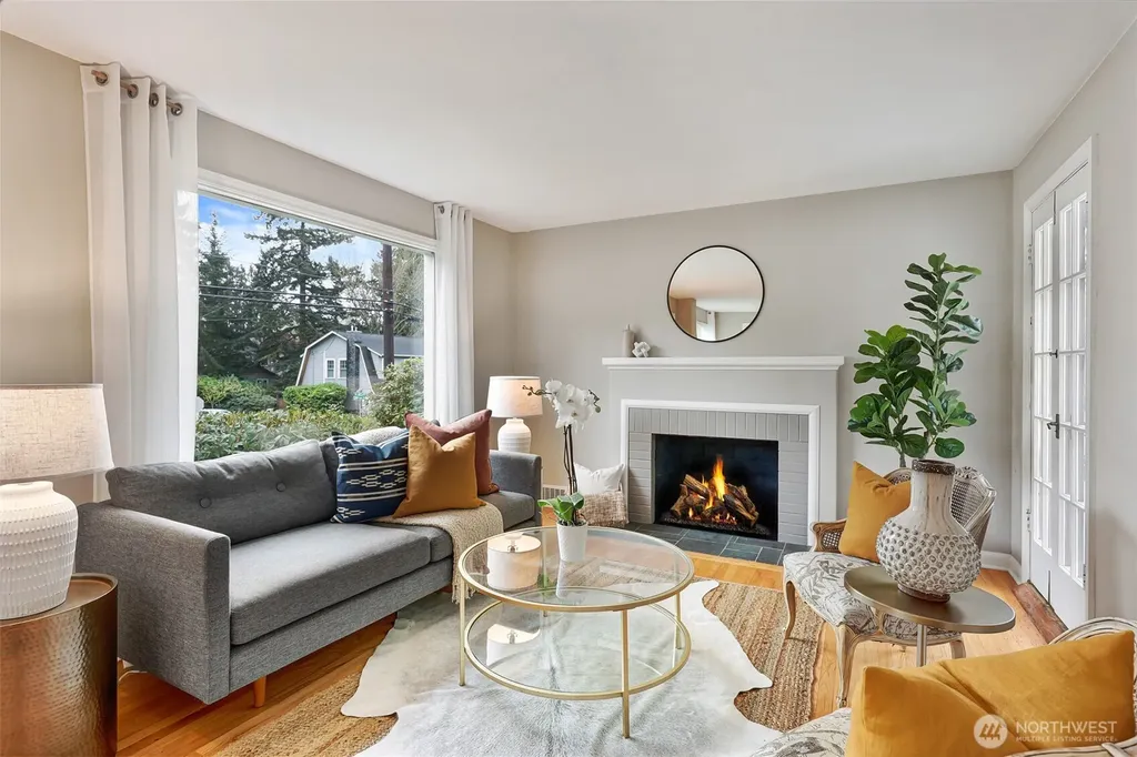 6203 39th Avenue NE Seattle WA 98115