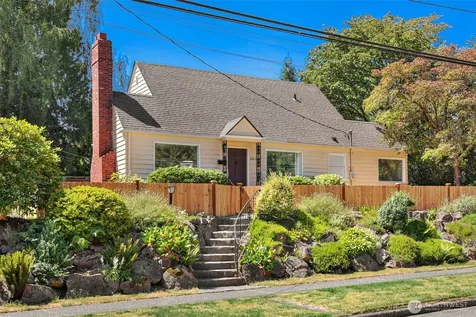 6203 39th Avenue NE Seattle WA 98115
