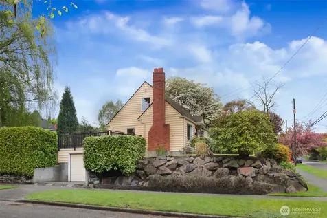 6203 39th Avenue NE Seattle WA 98115