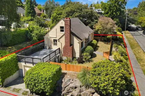 6203 39th Avenue NE Seattle WA 98115