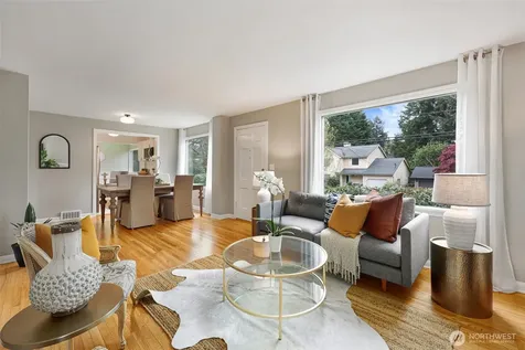 6203 39th Avenue NE Seattle WA 98115