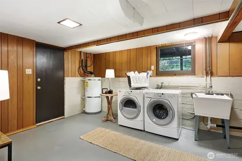 6203 39th Avenue NE Seattle WA 98115