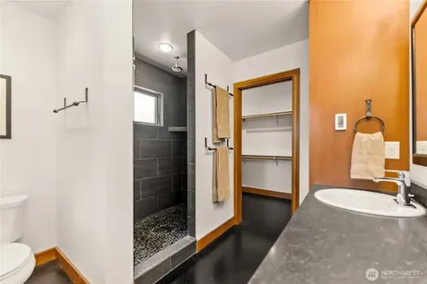 14 Wright Road Winthrop WA 98862