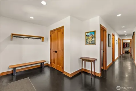 14 Wright Road Winthrop WA 98862