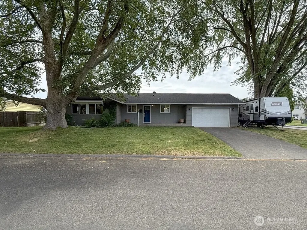 22 NE Tremont Drive College Place WA 99324