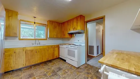 22 NE Tremont Drive College Place WA 99324