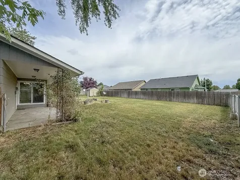 22 NE Tremont Drive College Place WA 99324