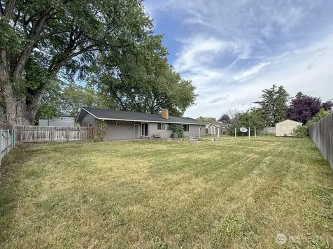 22 NE Tremont Drive College Place WA 99324