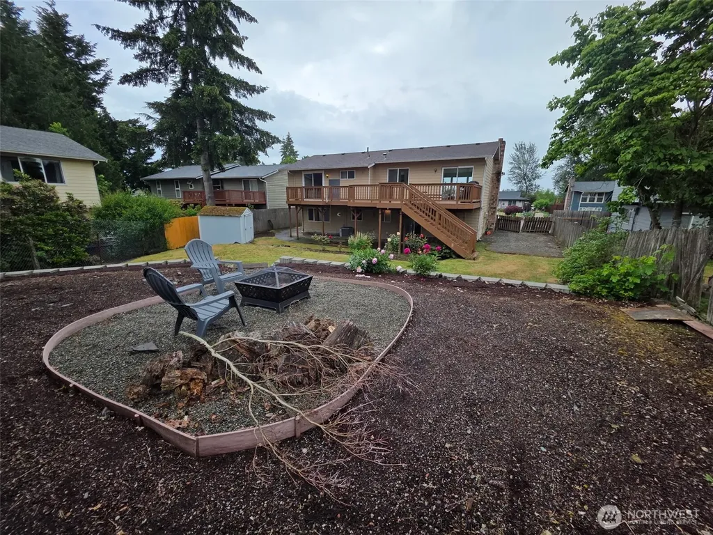13712 SE 233rd Street Kent WA 98042