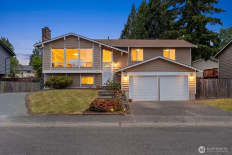 13712 SE 233rd Street Kent WA 98042