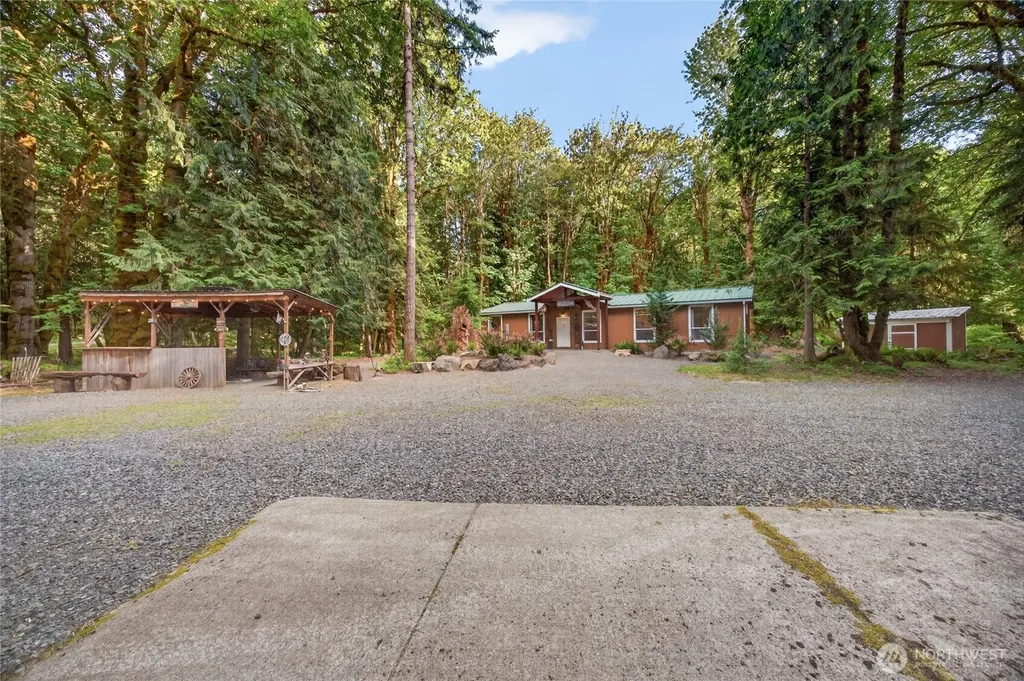 128 Riverview Drive Packwood WA 98361
