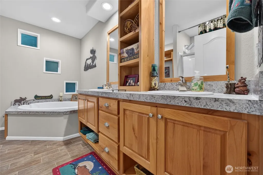 128 Riverview Drive Packwood WA 98361