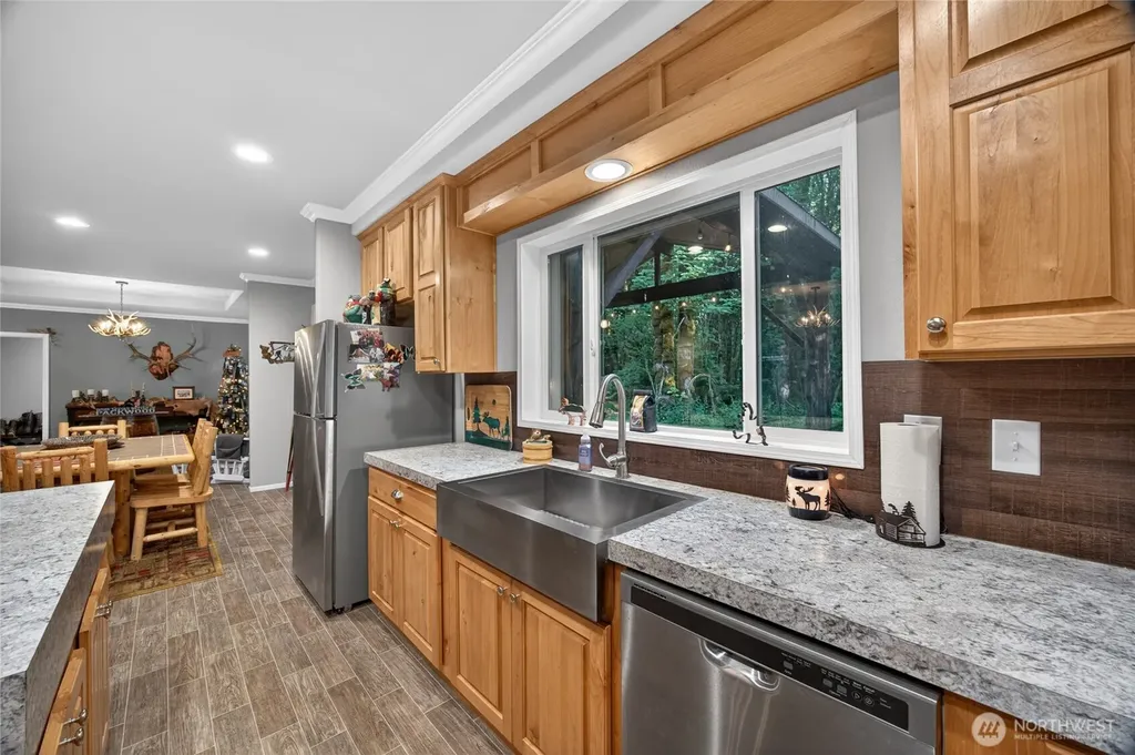 128 Riverview Drive Packwood WA 98361