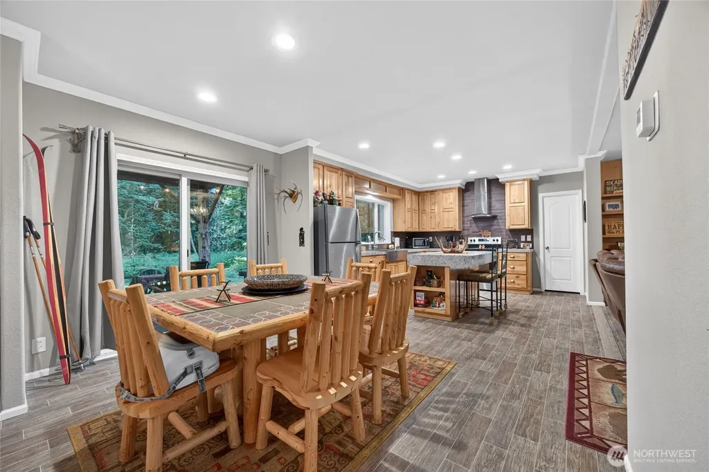 128 Riverview Drive Packwood WA 98361