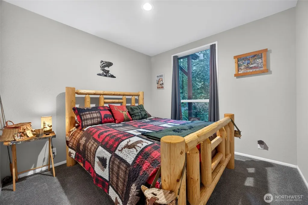 128 Riverview Drive Packwood WA 98361