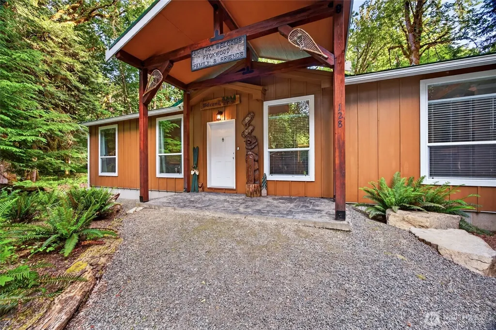 128 Riverview Drive Packwood WA 98361