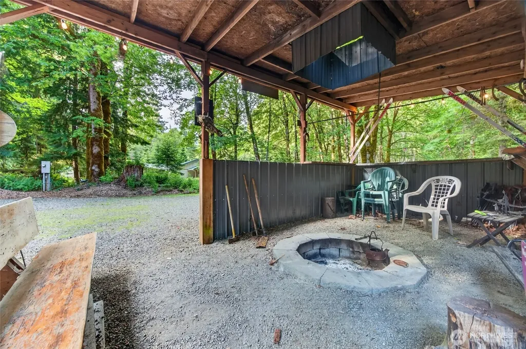128 Riverview Drive Packwood WA 98361