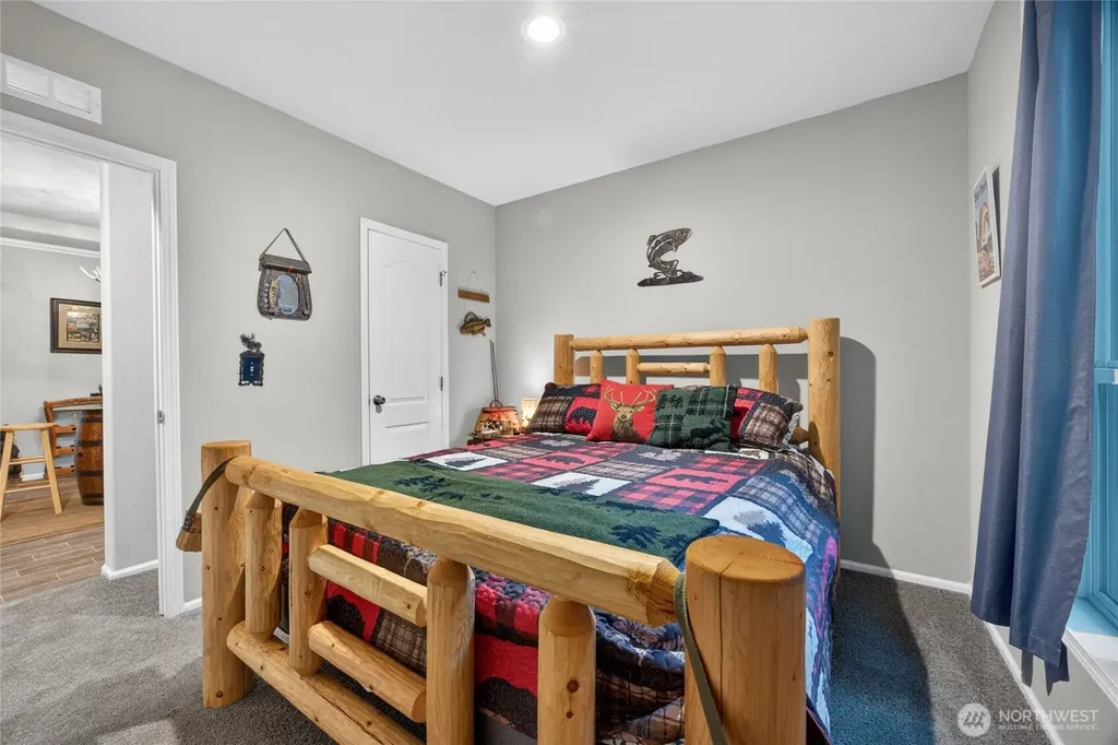 128 Riverview Drive Packwood WA 98361