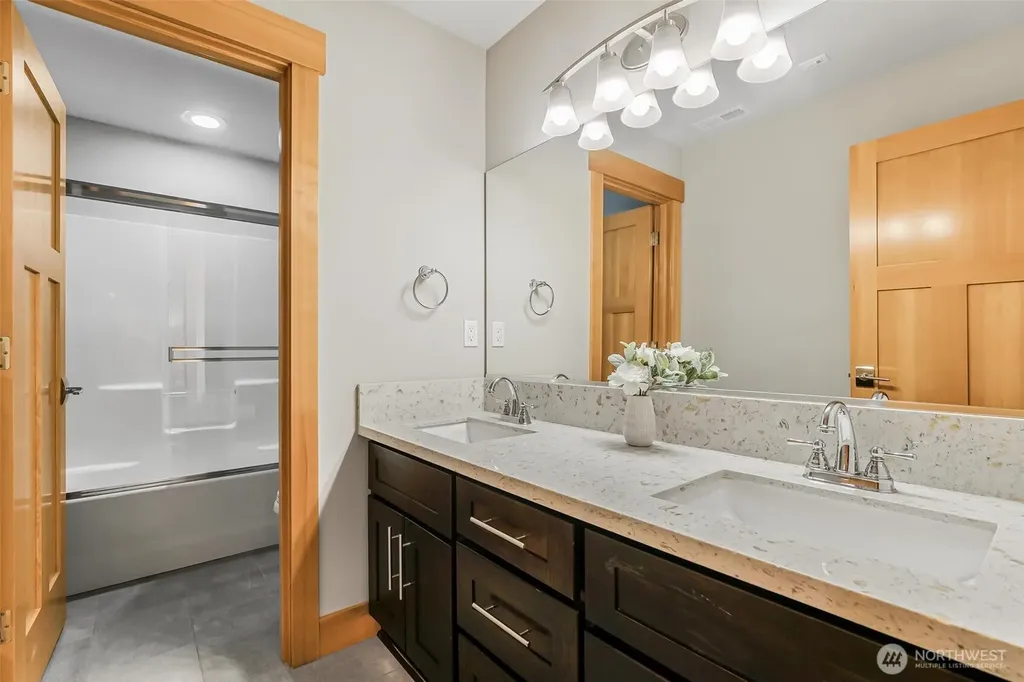 6106 207th Ave E Bonney Lake WA 98391