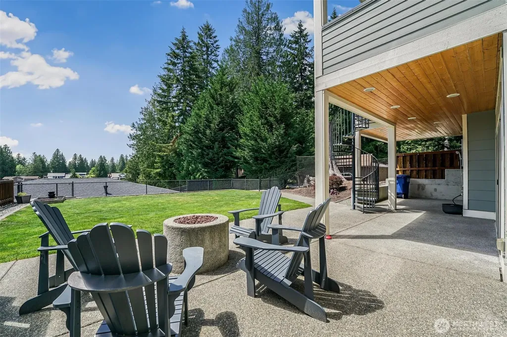 6106 207th Ave E Bonney Lake WA 98391