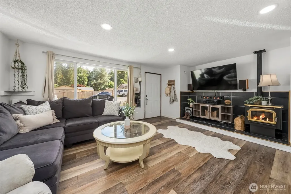 21709 121st Street Ct E Bonney Lake WA 98391